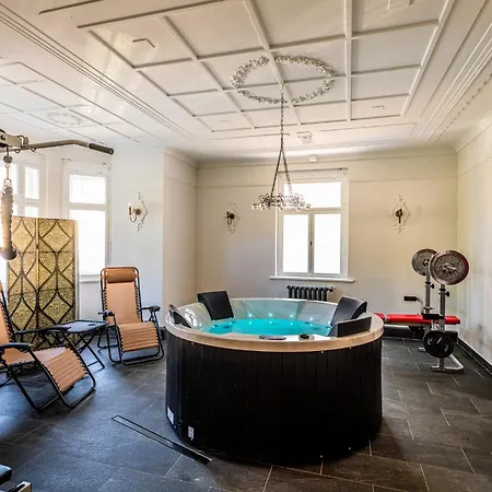 ホテル Haensch 4*